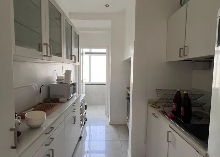 2 Bedrooom Flat In The Heart Of Graca