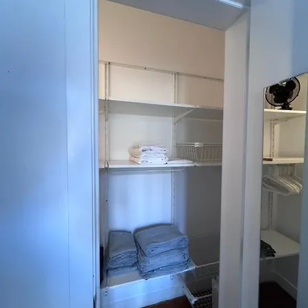 Apartment 2 Bedrooom Flat In The Heart Of Graca Lisbon