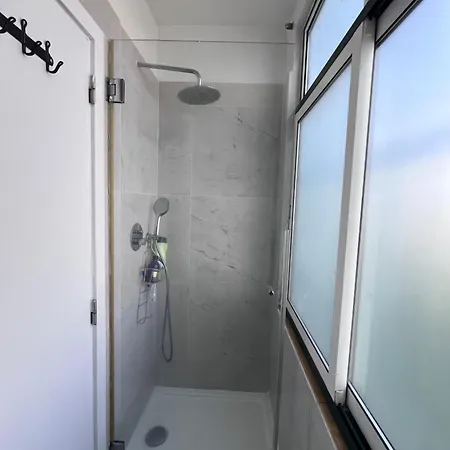 2 Bedrooom Flat In The Heart Of Graca Apartament *